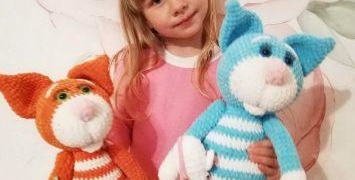 Жінка з Тернопільщини в’яже унікальні іграшки