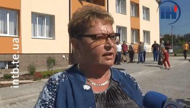 Наболіло мешканцям Білецької ОТГ: люди протестували під стінами адмінбудинку