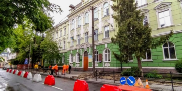 Оновлення на вулиці Коперника у Тернополі: ремонтні роботи триватимуть до кінця червня