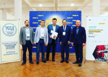 Зеленський назвав мерів-«свободівців» бунтарями за захист української мови