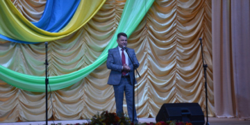 «Дякую вам за мужність та витримку», – Віктор Овчарук відзначив медиків  Монастириської лікарні