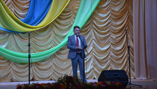 «Дякую вам за мужність та витримку», – Віктор Овчарук відзначив медиків  Монастириської лікарні