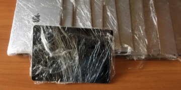 Житель Тернопільщини намагався провести через кордон нелегальні планшети Apple iPad