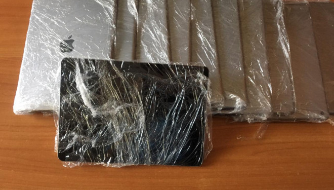 Житель Тернопільщини намагався провести через кордон нелегальні планшети Apple iPad