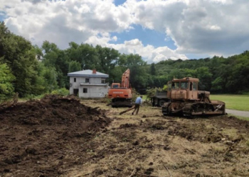 На Тернопільщині триває реконструкція стадіону