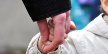 23-річну тернополянку чортківські поліцейські підозрюють у крадіжці дитячого самоката