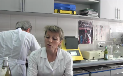 Сучасна лабалаторія «Микулинецького бровара» обладнана за останнім словом техніки