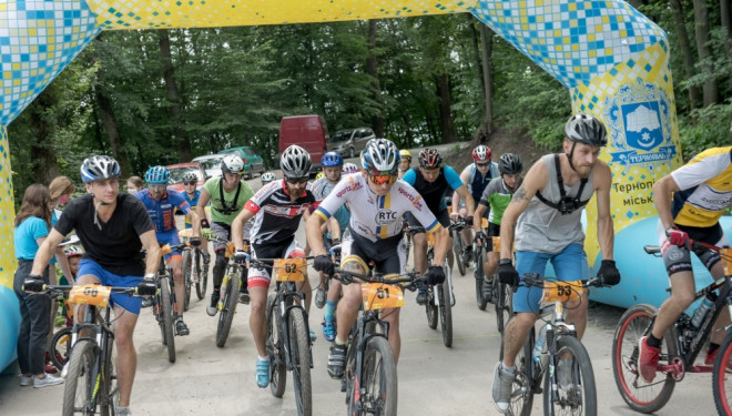 У Тернополі пройшли змагання з велосипедного спорту крос-кантрі «Lemon race»