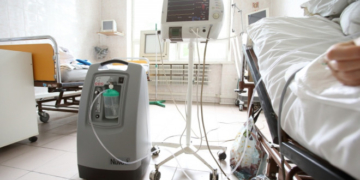 У Тернополі благодійники продовжують надавати допомогу медичним закладам