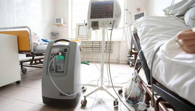 У Тернополі благодійники продовжують надавати допомогу медичним закладам