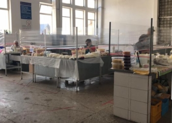 Ринок чи інтернет: як тернополяни призвичаїлися купувати продукти харчування у карантин