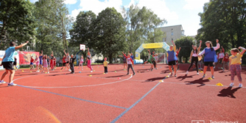 Благоустрій міста: у Тернополі з’явився новий універсальний спортмайданчик