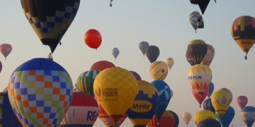 В небо над Тернополем: у Файному місті пройде фестиваль повітроплавання (програма)