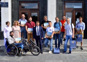 Унікальне двомовне видання про туристичний потенціал області презентували у Тернополі (Фото, відео)