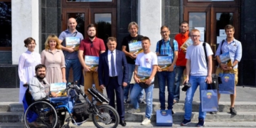 Унікальне двомовне видання про туристичний потенціал області презентували у Тернополі (Фото, відео)