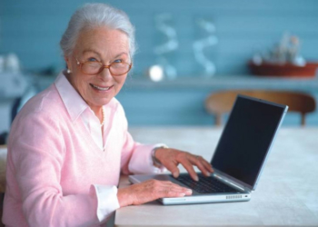 У Тернополі вручатимуть сертифікати випускникам “Університету третього віку”