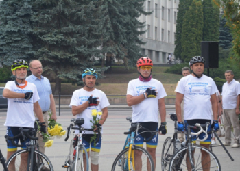 «Ви увіковічуєте пам’ять про загиблих побратимів», – Віктор Овчарук на  зустрічі учасників ветеранського велопробігу