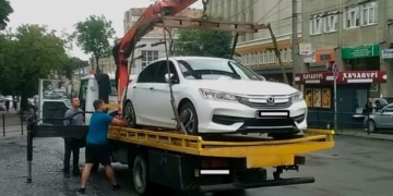 Порядок на дорогах: скільки обійдеться тернополянам заборонене паркування?