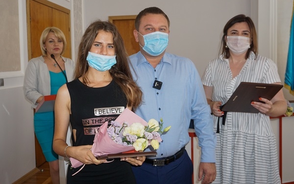 Володимир Труш відзначив тернопільських випускників, які набрали 200 балів за результатами ЗНО