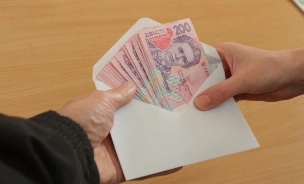 У Тернополі розпочинають боротьбу із “зарплатами в конверті”: кого чекають перевірки?