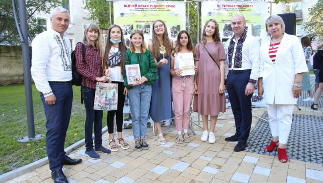 Підтримка розумних дітей: тернопільські учні отримуватимуть іменні стипендії