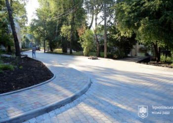 У Тернополі більше 30-ти дворів уже відремонтували