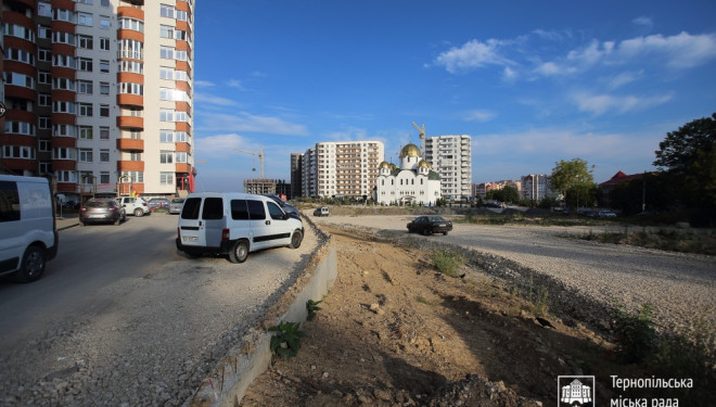 У Тернополі в новому мікрорайоні «Північний» триває капітальне будівництво дороги