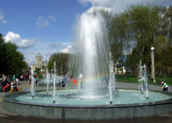 У Тернопільському парку “Топільче” очистили фонтани