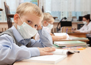 Заступник начальника управління освіти і науки назвала три сценарії початку нового навчального року