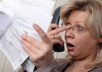 Поки місцеве самоврядування знижуює тарифи, уряд грабує українців