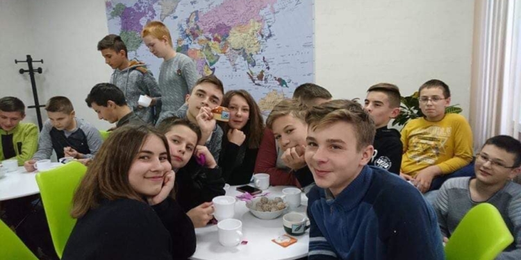 Тернопільські батьки просять міську владу не закривати заклади освіти: освіта в умовах карантину