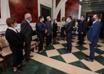 Пам’ятаємо героїв: на Тернопільщині вручили “Золоту Зірку”