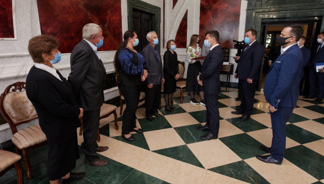 Пам’ятаємо героїв: на Тернопільщині вручили “Золоту Зірку”