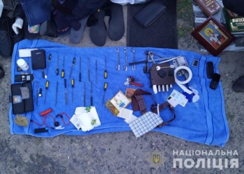 Оперативники Тернопільщини затримали групу квартирних злодіїв