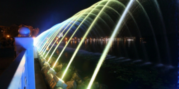 Планове очищення: у Тернополі перевіряють найдовший фонтан