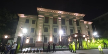 «День бесславия России»: в річницю трагедії в Беслані під посольством РФ провели акцію (Фото)