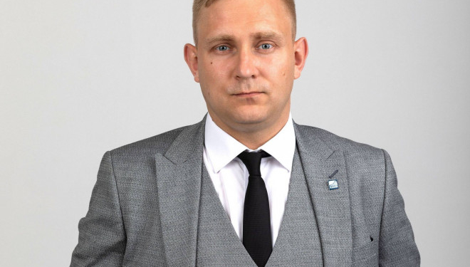 Олексію Станьку вручили посвідчення № 1 кандидата у мери Тернополя