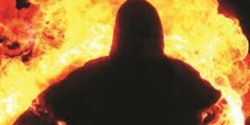 Стало відомо, який стан чоловіка, що підпалив себе на Тернопільщині (Відео)