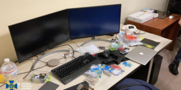 СБУ блокувала діяльність потужної «ботоферми», яку координували куратори з Росії