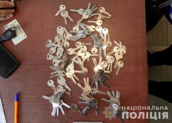 На Тернопільщині затримали “гастролерів”, які обкрадали підбираючі необхідні ключі