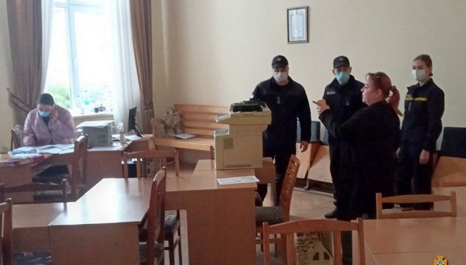 Вибори уже “на носі”: тернопільські рятувальники розпочали перевіряти виборчі дільниці