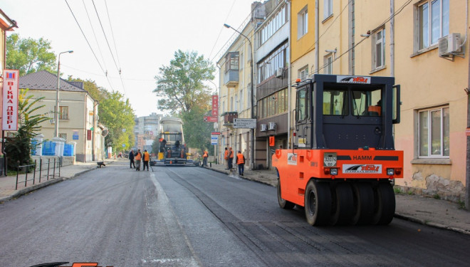У Тернополі одну дорогу відкривають для транспорту іншу закривають