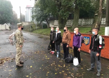 На Тернопільщині розпочався призов юнаків до армії