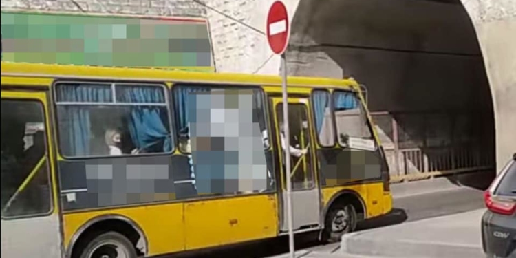 У Тернополі за екстримальне водіння покарали водія маршрутки: правила однакові для всіх