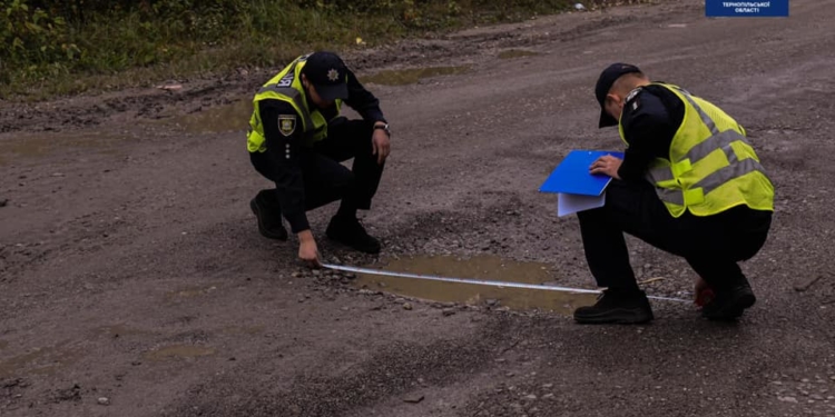 На Тернопільщині правоохоронці почали інспектувати дороги