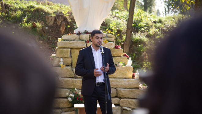 «Освіта і духовність — два крила, які допомагають державі розвиватися», – Віктор Устенко