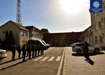 Патрульні заступили на охорону виборчих дільниць Тернопільщини