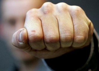 Тернопільський суд за побиття хлопця засудив умовним покаранням