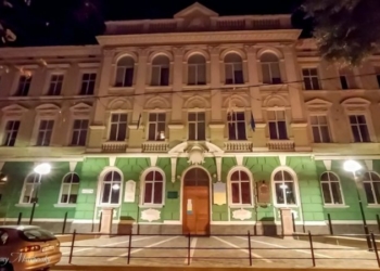 У Тернополі пришкільні ділянки зазнали змін