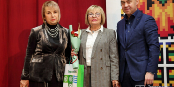 Міський голова Тернополя привітав та нагородив освітян